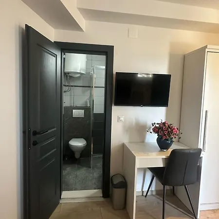 Tomas Ii ゲストハウス 3*