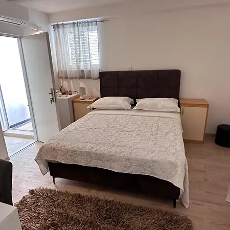 Guest house Tomas Ii *