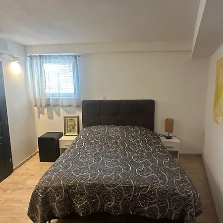 Tomas Ii 3*